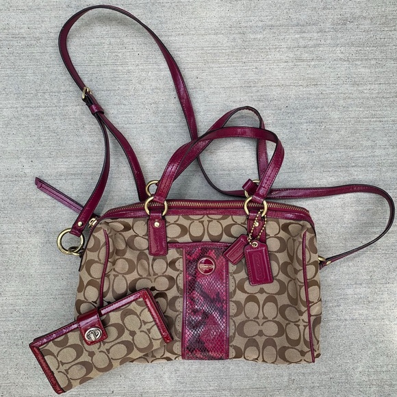 Coach Handbags - Coach | 2PCS Coach Purse and Clutch